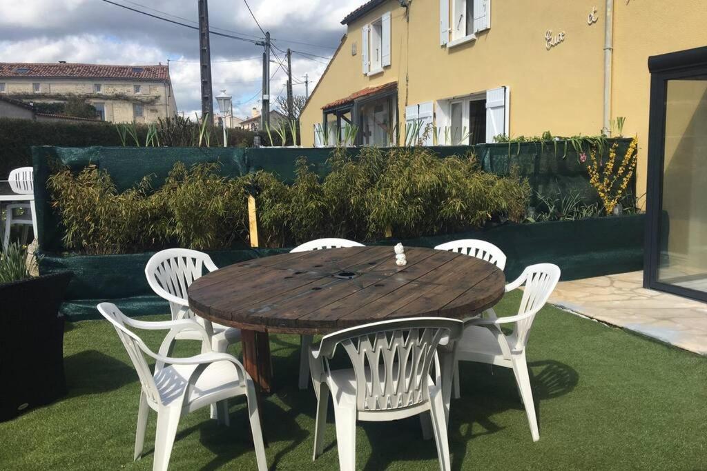 Magnifique Maison 80M² Avec Exterieur Saint-Michel-le-Cloucq Exterior photo